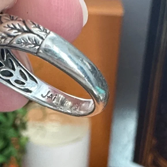 🔥SALE JAI John Hardy Sterling Silver Ring Size 7 with 3 Blue Topaz Gemstones - Picture 6 of 9